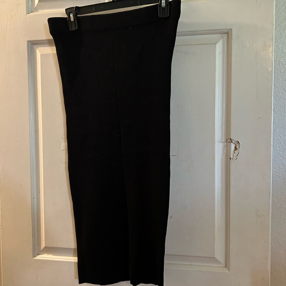 Zara Black Ribbed Midi Skirt
